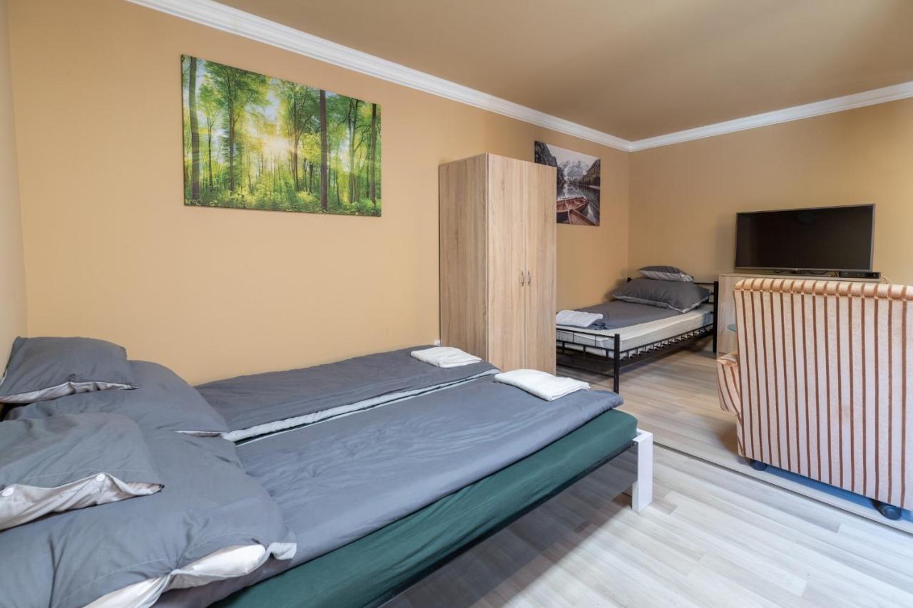 Apartament Ivanhoe Apartman Nyírbátor Zewnętrze zdjęcie