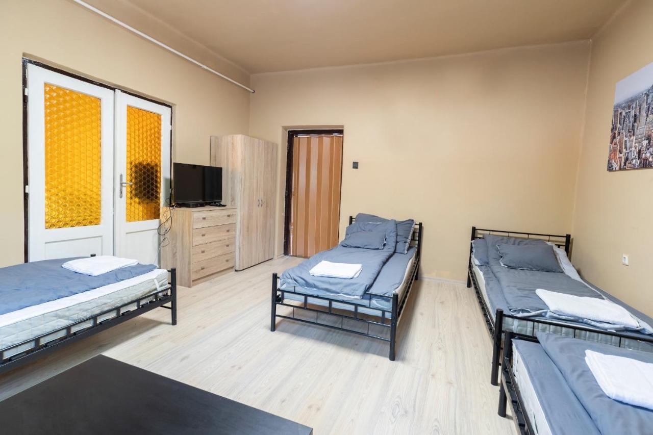 Apartament Ivanhoe Apartman Nyírbátor Zewnętrze zdjęcie